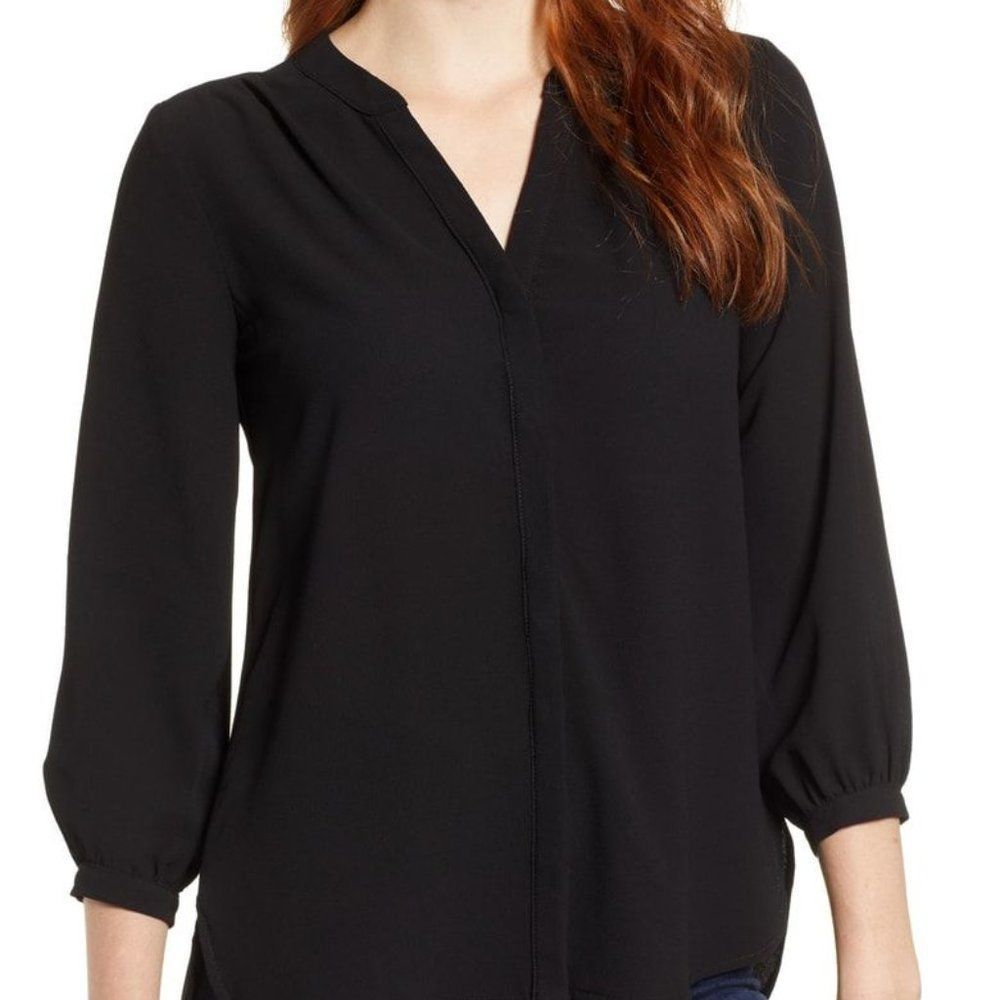 Gibson Classic Black Blouse with V-Neck